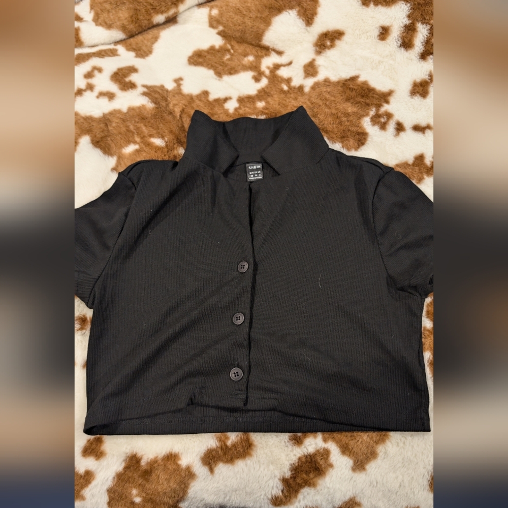 🎉SHEIN Ribbed Black Collared Top